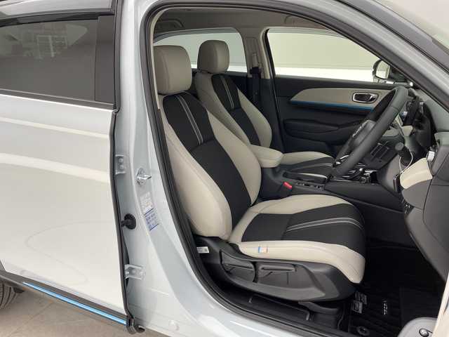 ホンダ ヴェゼル ハイブリッド e:HEV Z PLaYパッケージ 愛知県 2025(令7)年 0.1万km プレミアムサンライトホワイトパール ホンダセンシング/純正9型ディスプレイオーディオナビ/レーダークルーズコントロール/シートヒーター/バックカメラ/電動リアゲート/コーナーセンサー/純正アルミホイール/ETC2.0/ブラインドスポットモニター/LEDヘッドライト/ステアリングヒーター/オートマチックハイビーム/ワイヤレス充電機/ドライブレコーダー/衝突軽減システム/フルセグ/Bluetooth/ステアリングスイッチ/スマートキー/プッシュスタート