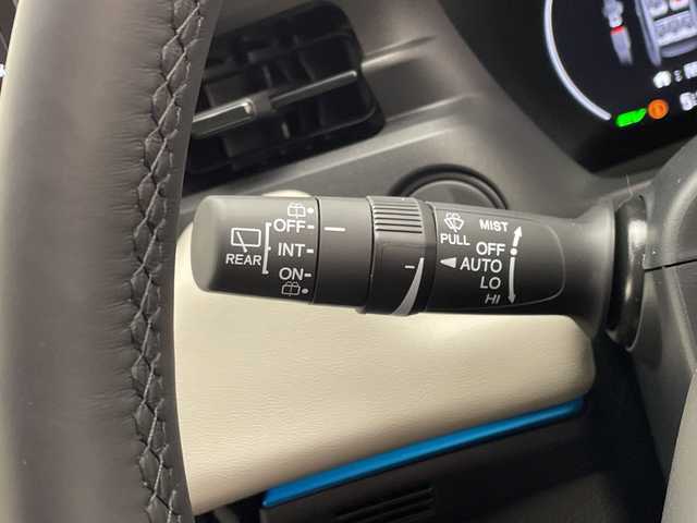 ホンダ ヴェゼル ハイブリッド e:HEV Z PLaYパッケージ 愛知県 2025(令7)年 0.1万km プレミアムサンライトホワイトパール ホンダセンシング/純正9型ディスプレイオーディオナビ/レーダークルーズコントロール/シートヒーター/バックカメラ/電動リアゲート/コーナーセンサー/純正アルミホイール/ETC2.0/ブラインドスポットモニター/LEDヘッドライト/ステアリングヒーター/オートマチックハイビーム/ワイヤレス充電機/ドライブレコーダー/衝突軽減システム/フルセグ/Bluetooth/ステアリングスイッチ/スマートキー/プッシュスタート