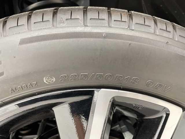 ホンダ ヴェゼル ハイブリッド e:HEV Z PLaYパッケージ 愛知県 2025(令7)年 0.1万km プレミアムサンライトホワイトパール ホンダセンシング/純正9型ディスプレイオーディオナビ/レーダークルーズコントロール/シートヒーター/バックカメラ/電動リアゲート/コーナーセンサー/純正アルミホイール/ETC2.0/ブラインドスポットモニター/LEDヘッドライト/ステアリングヒーター/オートマチックハイビーム/ワイヤレス充電機/ドライブレコーダー/衝突軽減システム/フルセグ/Bluetooth/ステアリングスイッチ/スマートキー/プッシュスタート