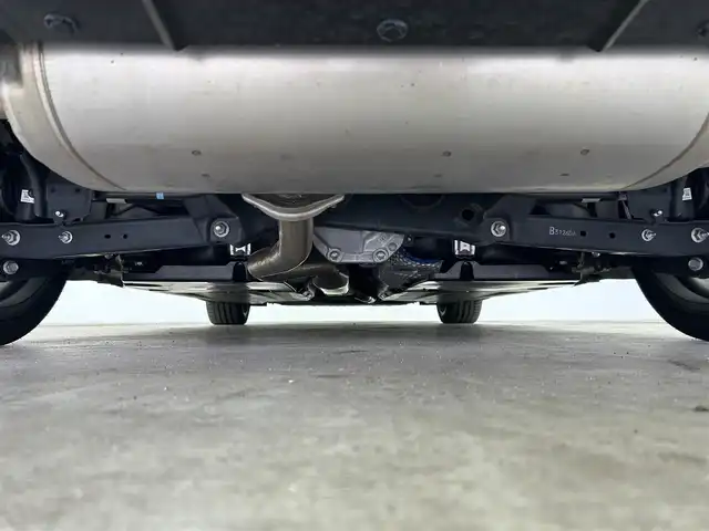 スバル ＢＲＺ S 千葉県 2023(令5)年 1.8万km クリスタルホワイトP 禁煙車/スバルリヤビークルディテクション/ステアリング連動ヘッドランプ/社外９インチメモリナビ/・型番：MDV-M908HDL/・CD/DVD/Bluetooth/フルセグTV/・ETC２.０/革巻きステアリング/・ステアリングスイッチ/ハーフレザーシート/・DNシートヒーター/社外フロアマット/純正１８インチAW/オートライト/・LEDヘッドライト/電動格納ミラー