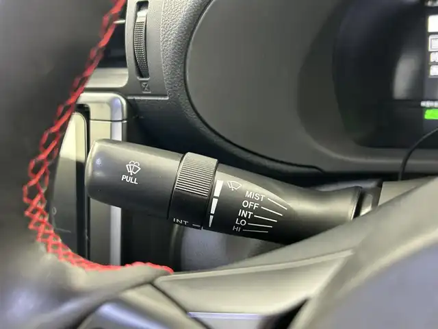 スバル ＢＲＺ S 千葉県 2023(令5)年 1.8万km クリスタルホワイトP 禁煙車/スバルリヤビークルディテクション/ステアリング連動ヘッドランプ/社外９インチメモリナビ/・型番：MDV-M908HDL/・CD/DVD/Bluetooth/フルセグTV/・ETC２.０/革巻きステアリング/・ステアリングスイッチ/ハーフレザーシート/・DNシートヒーター/社外フロアマット/純正１８インチAW/オートライト/・LEDヘッドライト/電動格納ミラー