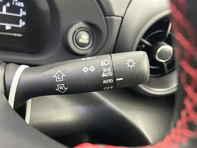 スバル ＢＲＺ S 千葉県 2023(令5)年 1.8万km クリスタルホワイトP 禁煙車/スバルリヤビークルディテクション/ステアリング連動ヘッドランプ/社外９インチメモリナビ/・型番：MDV-M908HDL/・CD/DVD/Bluetooth/フルセグTV/・ETC２.０/革巻きステアリング/・ステアリングスイッチ/ハーフレザーシート/・DNシートヒーター/社外フロアマット/純正１８インチAW/オートライト/・LEDヘッドライト/電動格納ミラー