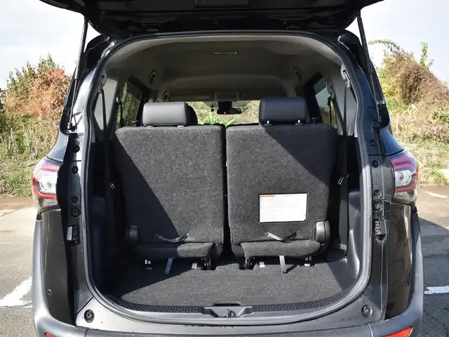 トヨタ シエンタ G クエロ 福岡県 2020(令2)年 3.3万km ブラックマイカ 社外ナビ【AVN-D10】/　CD/DVD/フルセグTV/BTオーディオ/バックカメラ/スマートキー/プッシュスタート/両側パワースライドドア/ハーフレザーシート/オートライト/トヨタセーフティセンス/　・PCS（プリクラッシュセーフティ）/　・LDA（レーンディパーチャーアラート）/　・オートマチックハイビーム/　・先行車発進告知機能/ETC/純正LEDヘッドライト/電動格納ミラー