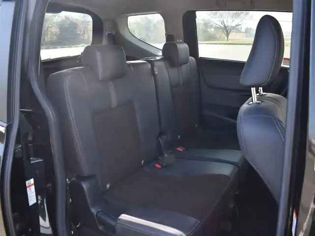 トヨタ シエンタ G クエロ 福岡県 2020(令2)年 3.3万km ブラックマイカ 社外ナビ【AVN-D10】/　CD/DVD/フルセグTV/BTオーディオ/バックカメラ/スマートキー/プッシュスタート/両側パワースライドドア/ハーフレザーシート/オートライト/トヨタセーフティセンス/　・PCS（プリクラッシュセーフティ）/　・LDA（レーンディパーチャーアラート）/　・オートマチックハイビーム/　・先行車発進告知機能/ETC/純正LEDヘッドライト/電動格納ミラー