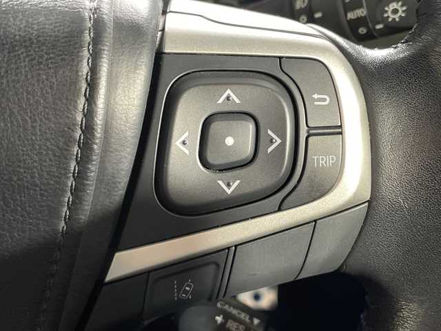 トヨタ ハリアー プレミアム 神奈川県 2017(平29)年 5.9万km スパークリングブラックパールクリスタルシャイン トヨタセーフティセンス/純正7型ナビ【NSZT-W66T】/・BT/フルセグTV/SD/CD/DVD/USB/バックカメラ/パワーバックドア/MTモード/アイドリングストップ機能/スマートキー/プッシュスタートボタン/革巻きステアリング/ステアリングスイッチ/クルーズコントロール/Autoライト/ビルトインETC/前後ドライブレコーダー/ハーフレザーシート/パワーシート(D)/自動防眩ミラー/モデリスタ(F/S/R)/LEDヘッドライト/フォグ/電動格納ミラー/ウィンカーミラー/純正フロアマット/純正18インチアルミホイール/純正ドアバイザー