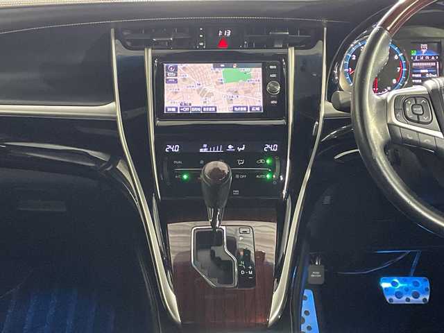 トヨタ ハリアー プレミアム 神奈川県 2017(平29)年 5.9万km スパークリングブラックパールクリスタルシャイン トヨタセーフティセンス/純正7型ナビ【NSZT-W66T】/・BT/フルセグTV/SD/CD/DVD/USB/バックカメラ/パワーバックドア/MTモード/アイドリングストップ機能/スマートキー/プッシュスタートボタン/革巻きステアリング/ステアリングスイッチ/クルーズコントロール/Autoライト/ビルトインETC/前後ドライブレコーダー/ハーフレザーシート/パワーシート(D)/自動防眩ミラー/モデリスタ(F/S/R)/LEDヘッドライト/フォグ/電動格納ミラー/ウィンカーミラー/純正フロアマット/純正18インチアルミホイール/純正ドアバイザー