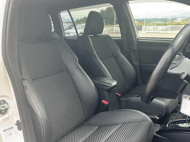 トヨタ カローラ フィールダー ハイブリッドG ダブルバイビー 富山県 2015(平27)年 14.5万km ホワイトパールクリスタルシャイン 社外SDナビ（CN-RS02WD）/フルセグ/Bluetooth/バックカメラ/ETC/衝突被害軽減ブレーキ/レーンアシスト/オートマッチクハイビーム