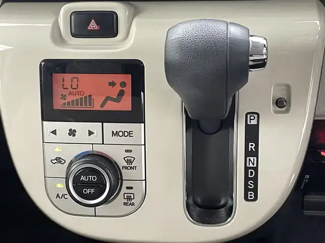 ダイハツ ムーヴ キャンバス X LTD メイクアップ SA Ⅲ 熊本県 2018(平30)年 5.4万km パールホワイトⅢ/スムースグレーマイカメタリック 2トーン 純正ナビ(AVN-D8W)/　○フルセグTV/　○BT/DVD/CD/AM/FM/SD/ナビ連動前後ドライブレコーダー/両側パワースライドドア/ETC/スマートアシストIII/・衝突回避支援ブレーキ/・誤発進制御機能/・車線逸脱警報/・先行車発進お知らせ機能/横滑り防止装置/アイドリングストップ/オートライト/オートハイビーム/ヘッドライトレベライザー/ステアリングスイッチ/スマートキー/プッシュスタート/純正ドアバイザー/保証書