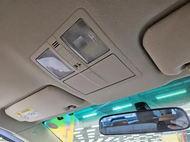トヨタ マークＸ PREMIUM 香川県 2013(平25)年 4.3万km ダークレッドマイカメタリック 純正ナビ(Bluetooth/CD/DVD)/フルセグTV/バックカメラ/クルーズコントロール/ビークルスタビリティコントロール/HIDヘッドランプ/オートライト/社外LEDフロントフォグランプ/オートエアコン/木目調/革巻きコンビステアリング/ステアリングスイッチ/アルカンターラ/合皮コンビシート/前席パワーシート/シートヒーター/ロクサーニ19インチアルミホイール/スマートエントリー/スタートシステム/G’s用F・Rバンパー/社外Sエアロ/車高調レンチ/禁煙車