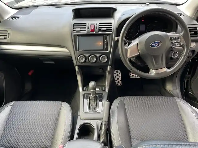 スバル フォレスター 2．0XT アイサイト 兵庫県 2014(平26)年 8.6万km ディープシーブルーパール (株)IDOMが運営する【じしゃロン西宮店】の自社ローン専用車両になります。こちらは現金またはオートローンご利用時の価格です。自社ローンご希望の方は別途その旨お申付け下さい/＊ETC/＊クルーズコントロールあり/＊パワステ/＊パワーウィンドウ/＊パワーシート/＊シートヒーター/＊エアシート/＊横滑り防止装置/＊オートライト