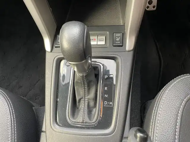 スバル フォレスター 2．0XT アイサイト 兵庫県 2014(平26)年 8.6万km ディープシーブルーパール (株)IDOMが運営する【じしゃロン西宮店】の自社ローン専用車両になります。こちらは現金またはオートローンご利用時の価格です。自社ローンご希望の方は別途その旨お申付け下さい/＊ETC/＊クルーズコントロールあり/＊パワステ/＊パワーウィンドウ/＊パワーシート/＊シートヒーター/＊エアシート/＊横滑り防止装置/＊オートライト