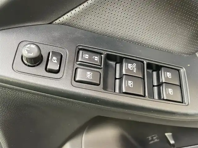 スバル フォレスター 2．0XT アイサイト 兵庫県 2014(平26)年 8.6万km ディープシーブルーパール (株)IDOMが運営する【じしゃロン西宮店】の自社ローン専用車両になります。こちらは現金またはオートローンご利用時の価格です。自社ローンご希望の方は別途その旨お申付け下さい/＊ETC/＊クルーズコントロールあり/＊パワステ/＊パワーウィンドウ/＊パワーシート/＊シートヒーター/＊エアシート/＊横滑り防止装置/＊オートライト