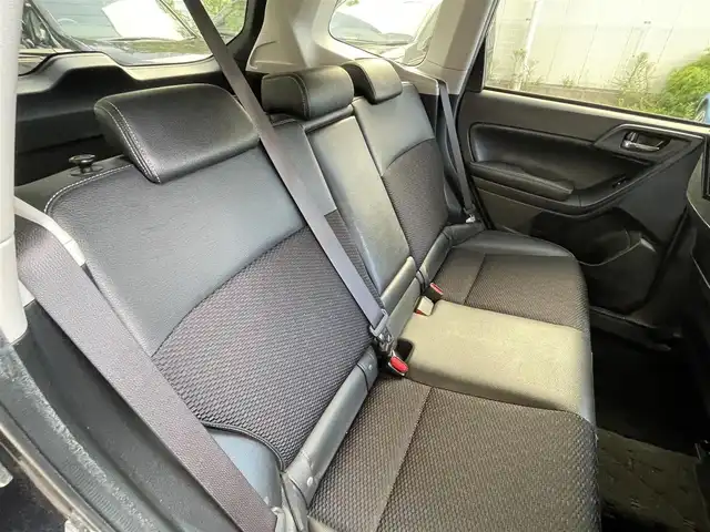 スバル フォレスター 2．0XT アイサイト 兵庫県 2014(平26)年 8.6万km ディープシーブルーパール (株)IDOMが運営する【じしゃロン西宮店】の自社ローン専用車両になります。こちらは現金またはオートローンご利用時の価格です。自社ローンご希望の方は別途その旨お申付け下さい/＊ETC/＊クルーズコントロールあり/＊パワステ/＊パワーウィンドウ/＊パワーシート/＊シートヒーター/＊エアシート/＊横滑り防止装置/＊オートライト