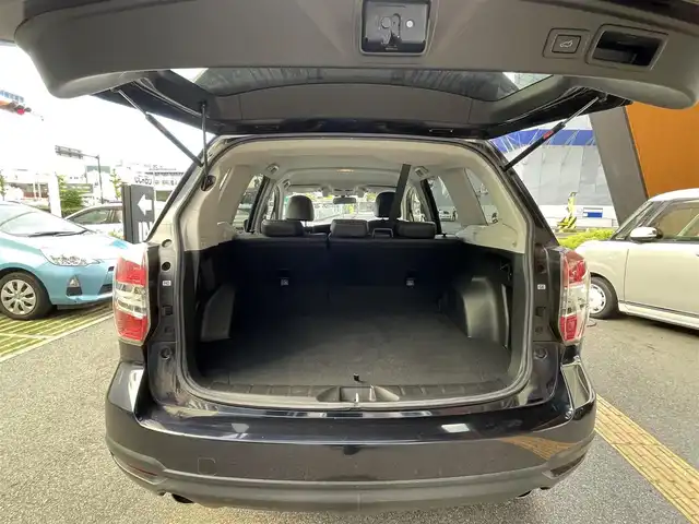 スバル フォレスター 2．0XT アイサイト 兵庫県 2014(平26)年 8.6万km ディープシーブルーパール (株)IDOMが運営する【じしゃロン西宮店】の自社ローン専用車両になります。こちらは現金またはオートローンご利用時の価格です。自社ローンご希望の方は別途その旨お申付け下さい/＊ETC/＊クルーズコントロールあり/＊パワステ/＊パワーウィンドウ/＊パワーシート/＊シートヒーター/＊エアシート/＊横滑り防止装置/＊オートライト