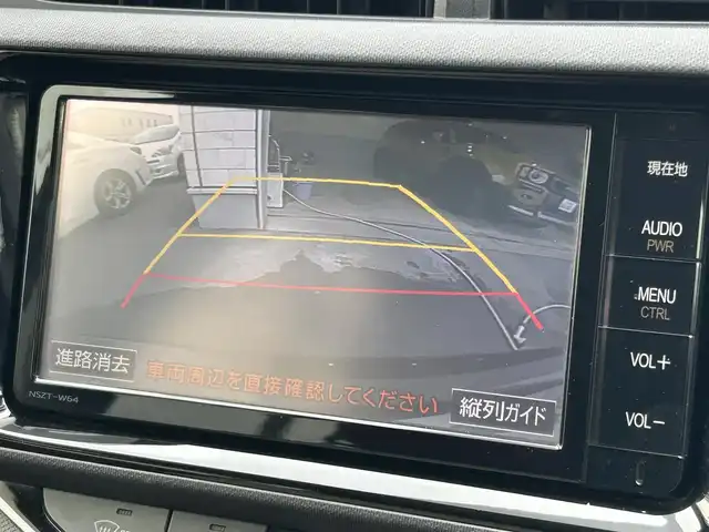 トヨタ アクア S 群馬県 2016(平28)年 5.5万km ブラックマイカ スマートエントリーパッケージ/ワンオーナー/純正SDナビ/CD・DVD・BT・フルセグ/バックカメラ/ETC/横滑り防止装置/アイドリングストップ/取説・保証書/スマートキー×2