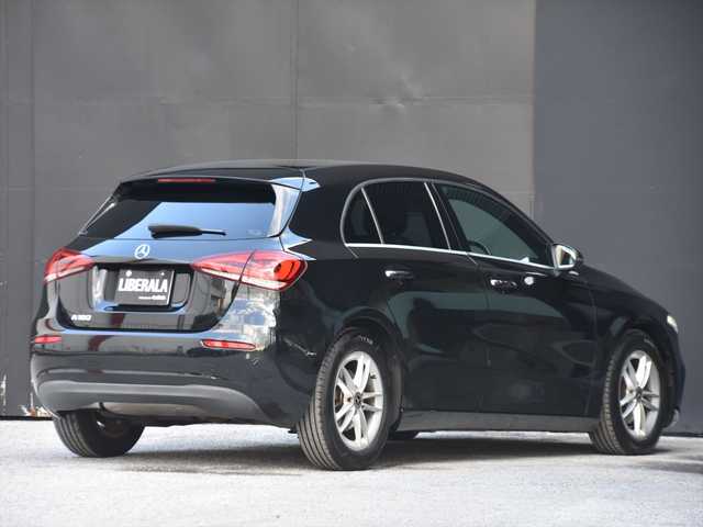 メルセデス・ベンツ Ｍ・ベンツ Ａ１８０ スタイル 和歌山県 2018(平30)年 5.1万km 黒 純ナビ /Bカメラ /TV /CarPlay /レーダーセーフティパッケージ /ハーフレザー /シートヒーター /パワーシート /キーレスゴー /パドルシフト /ドラレコ /純16incAW /LEDライト /ETC/スペアキー