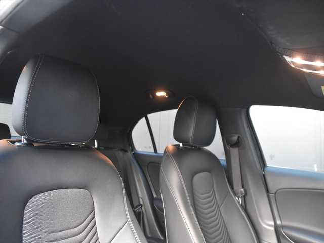 メルセデス・ベンツ Ｍ・ベンツ Ａ１８０ スタイル 和歌山県 2018(平30)年 5.1万km 黒 純ナビ /Bカメラ /TV /CarPlay /レーダーセーフティパッケージ /ハーフレザー /シートヒーター /パワーシート /キーレスゴー /パドルシフト /ドラレコ /純16incAW /LEDライト /ETC/スペアキー