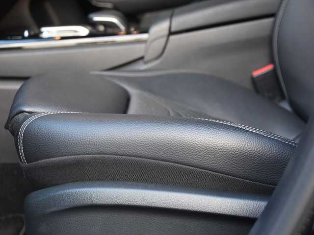 メルセデス・ベンツ Ｍ・ベンツ Ａ１８０ スタイル 和歌山県 2018(平30)年 5.1万km 黒 純ナビ /Bカメラ /TV /CarPlay /レーダーセーフティパッケージ /ハーフレザー /シートヒーター /パワーシート /キーレスゴー /パドルシフト /ドラレコ /純16incAW /LEDライト /ETC/スペアキー