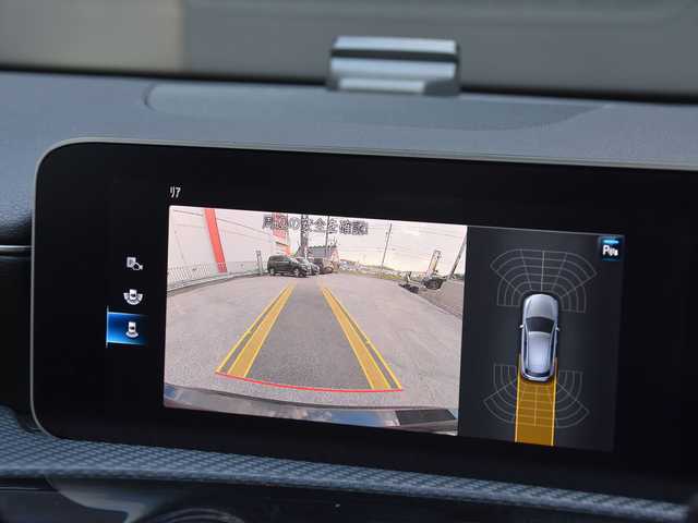 メルセデス・ベンツ Ｍ・ベンツ Ａ１８０ スタイル 和歌山県 2018(平30)年 5.1万km 黒 純ナビ /Bカメラ /TV /CarPlay /レーダーセーフティパッケージ /ハーフレザー /シートヒーター /パワーシート /キーレスゴー /パドルシフト /ドラレコ /純16incAW /LEDライト /ETC/スペアキー