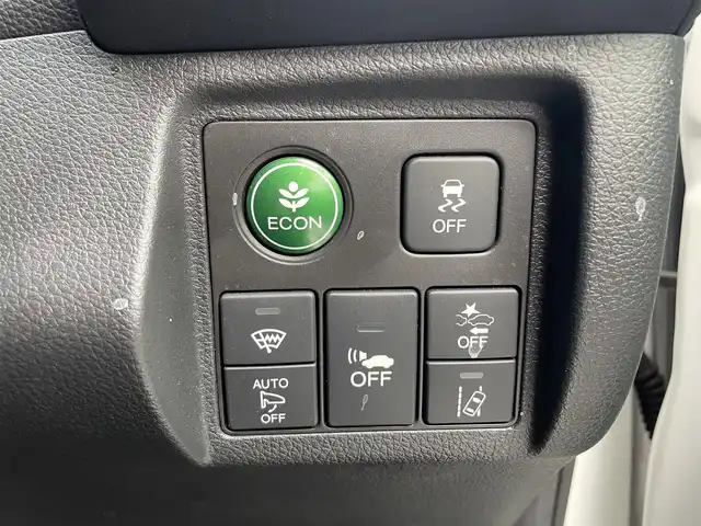 ホンダ ヴェゼル ハイブリッド 静岡県 2017(平29)年 5.5万km ホワイトオーキッドパール 純正ナビ　/・フルセグＴＶ　/・Ｂｌｕｅｔｏｏｔｈ接続　/・ＤＶＤ再生　/・ＵＳＢ入力端子　/ホンダセンシング/バックカメラ　/プッシュスタート　/スマートキー　/スペアキー　/ルーフレール/電動パーキングブレーキ/オートブレーキホールド　/前席シートヒーター　/ハーフレザーシート/ＬＥＤオートライト/ビルトインETC