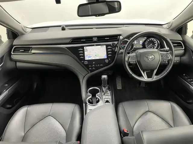 トヨタ カムリ WSレザーパッケージ 岡山県 2021(令3)年 7.9万km プラチナホワイトパールマイカ 純正ディスプレイオーディオ　/【BT/USB/Carplay】/レーダークルーズコントロール　/ＥＴＣ２．０　/シートヒーター　前席/ＬＥＤヘッドライト　/バックカメラ　/ドライブレコーダー　前側/ブラインドスポットモニター　/パワーシート　前席/コーナーセンサー　前後/禁煙車/オートハイビーム/オートブレーキホールド/ヘッドアップディスプレイ/パドルシフト/踏み間違い防止