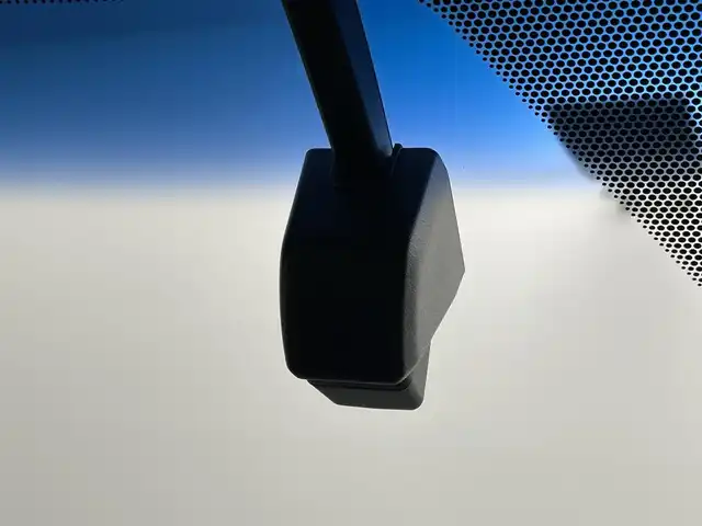 トヨタ カムリ WSレザーパッケージ 岡山県 2021(令3)年 7.9万km プラチナホワイトパールマイカ 純正ディスプレイオーディオ　/【BT/USB/Carplay】/レーダークルーズコントロール　/ＥＴＣ２．０　/シートヒーター　前席/ＬＥＤヘッドライト　/バックカメラ　/ドライブレコーダー　前側/ブラインドスポットモニター　/パワーシート　前席/コーナーセンサー　前後/禁煙車/オートハイビーム/オートブレーキホールド/ヘッドアップディスプレイ/パドルシフト/踏み間違い防止