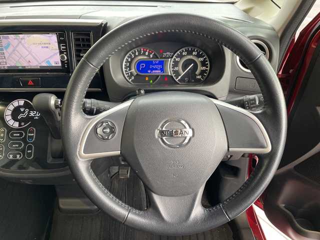 日産 デイズ ルークス ハイウェイスター Xターボ 愛知県 2018(平30)年 4.2万km 赤 純正ナビ/全方位カメラ/片側パワースライド/バックカメラ/純正アルミホイール/ＥＴＣ/LEDヘッドライト/レーンキープアシスト/オートマチックハイビーム/ドライブレコーダー/フルセグ/CD DVD/Bluetooth/ステアリングスイッチ/スマートキー/プッシュスタート