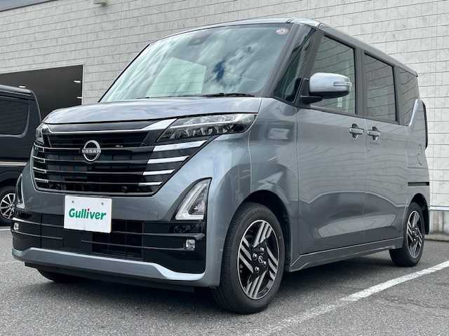 日産 ルークス ハイウェイスター X 香川県 2023(令5)年 0.2万km チタニウムグレーメタリック 純正9インチナビ(Bluetooth/フルセグ)/アラウンドビューモニター/エマージェンシーブレーキ/レーンキープアシスト/横滑り防止装置/盗難防止装置/コーナーセンサー/アイドリングストップ/片側パワースライドドア/オートマチックハイビーム/オートライト/LEDヘッドライト/ドライブレコーダー前・中/純正アルミホイール/純正フロアマット/電動格納ミラー/オートエアコン/スマートキー×2