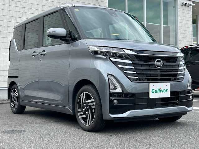 日産 ルークス ハイウェイスター X 香川県 2023(令5)年 0.2万km チタニウムグレーメタリック 純正9インチナビ(Bluetooth/フルセグ)/アラウンドビューモニター/エマージェンシーブレーキ/レーンキープアシスト/横滑り防止装置/盗難防止装置/コーナーセンサー/アイドリングストップ/片側パワースライドドア/オートマチックハイビーム/オートライト/LEDヘッドライト/ドライブレコーダー前・中/純正アルミホイール/純正フロアマット/電動格納ミラー/オートエアコン/スマートキー×2