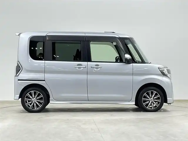 ダイハツ タント カスタムX トップED LTD SAⅢ 千葉県 2018(平30)年 4.2万km ブライトシルバーメタリック 社外メモリーナビ/フルセグTV/Bluetooth接続/バックカメラ/全方位カメラ/ハーフレザーシート/運転席シートヒーター/両側パワースライドドア/スマートキー/オートライト/オートマチックハイビーム/LEDライト/フォグランプ/リアコーナーセンサー