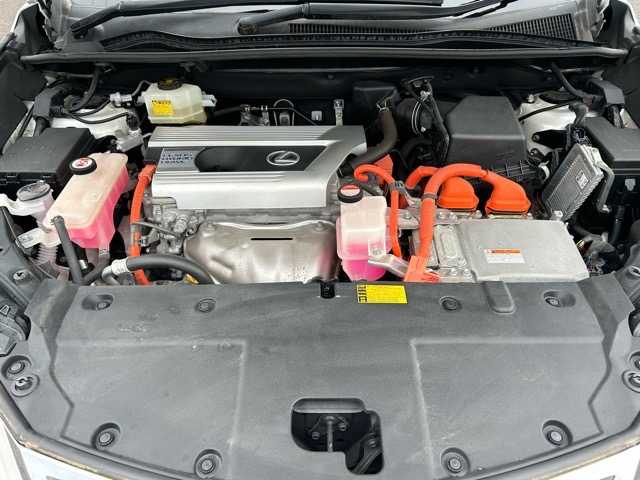 レクサス ＮＸ 300h バージョンL 千葉県 2014(平26)年 3.1万km ソニッククォーツ 純正SDナビ/フルセグTV/Bluetooth/USB接続/CD/DVD再生/バックカメラ/全方位カメラ/ETC/レーンキープアシスト/プリクラッシュセーフティ/横滑り防止装置/ブレーキホールド/クルーズコントロール/パワーバックドア/メモリ付きパワーシート/ステアリングヒーター/シートヒーター/シートエアコン/純正１８インチアルミホイール/純正フロアマット