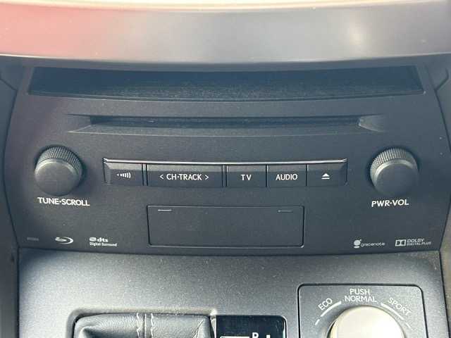 レクサス ＮＸ 300h バージョンL 千葉県 2014(平26)年 3.1万km ソニッククォーツ 純正SDナビ/フルセグTV/Bluetooth/USB接続/CD/DVD再生/バックカメラ/全方位カメラ/ETC/レーンキープアシスト/プリクラッシュセーフティ/横滑り防止装置/ブレーキホールド/クルーズコントロール/パワーバックドア/メモリ付きパワーシート/ステアリングヒーター/シートヒーター/シートエアコン/純正１８インチアルミホイール/純正フロアマット