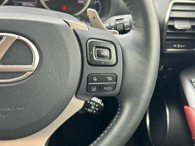 レクサス ＮＸ 300h バージョンL 千葉県 2014(平26)年 3.1万km ソニッククォーツ 純正SDナビ/フルセグTV/Bluetooth/USB接続/CD/DVD再生/バックカメラ/全方位カメラ/ETC/レーンキープアシスト/プリクラッシュセーフティ/横滑り防止装置/ブレーキホールド/クルーズコントロール/パワーバックドア/メモリ付きパワーシート/ステアリングヒーター/シートヒーター/シートエアコン/純正１８インチアルミホイール/純正フロアマット