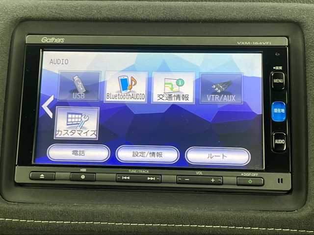 ホンダ ヴェゼル ハイブリッド RS ホンダセンシング 埼玉県 2016(平28)年 1.3万km プレミアムクリスタルレッドM 純正SDナビ(型式：VXM-164VFi)/CD/DVD/Bluetooth/フルセグ/バックカメラ/前後ドライブレコーダー/追従機能付きクルーズコントロール/レーンキープアシスト/ビルトインETC/ハーフレザーシート/前席シートヒーター/純正18インチアルミホイール/純正フロアマット/プッシュスタート/スマートキー