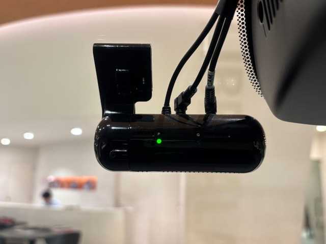 クライスラー・ジープ ジープ レネゲード リミテッド 4xe 道央・札幌 2022(令4)年 1.4万km パール Uconnectナビ/フルセグTV/USB/Bt/バックカメラ/パークセンス/ACC/レーンセンス/ブラインドスポットモニター/セレクテレインシステム/本革シート/シートヒーター/禁煙車