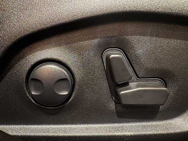 クライスラー・ジープ ジープ レネゲード リミテッド 4xe 道央・札幌 2022(令4)年 1.4万km パール Uconnectナビ/フルセグTV/USB/Bt/バックカメラ/パークセンス/ACC/レーンセンス/ブラインドスポットモニター/セレクテレインシステム/本革シート/シートヒーター/禁煙車