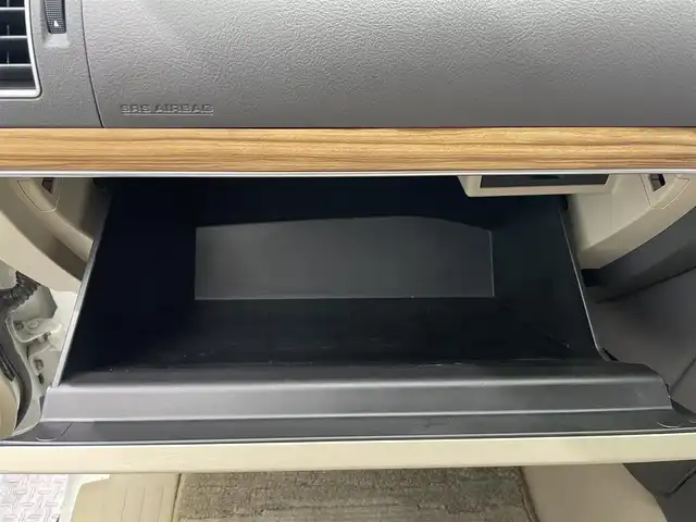 トヨタ ランドクルーザー プラド TX Lパッケージ マットブラED 鹿児島県 2023(令5)年 2.2万km ホワイトパールクリスタルシャイン 禁煙車/４WD/トヨタセーフティセンス/　・プリクラッシュセーフティ/　・レーンディバーチャーアラート/　・オートマチックハイビーム/　・レーダークルーズコントロール/サンルーフ/シートベンチレーション/前後コーナーセンサー/電動格納サードシート/ナビ機能付きディスプレイオーディオ/　・Bluetooth/　・USB/　・AppleCarPlay/　・AndroidAuto/ETC2.0/ドライブレコーダー/純正フロアマット/純正ドアバイザー/全席オートパワーウィンドウ/ステアリングリモコン/電動格納ミラー