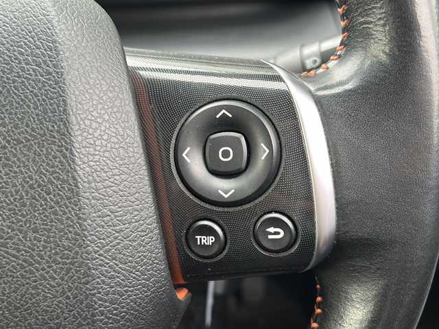 トヨタ シエンタ ハイブリッド G クエロ 岐阜県 2019(平31)年 1.2万km ホワイトパールクリスタルシャイン 登録時走行距離11688km/純正7インチナビ/バックモニター/フルセグテレビ/両側パワースライドドア/トヨタセーフティセンス/社外アルミホイール/純正フロアマット/LEDヘッドライト/ハーフレザーシート/オレンジステッチ/ビルトインETC/スマートキー/プッシュスタート/禁煙車/Bluetooth接続/レーンキープアシスト