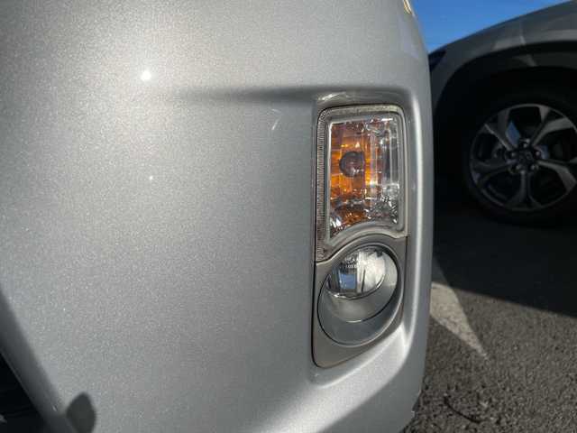 トヨタ プリウス S 愛知県 2011(平23)年 12.2万km シルバーM 純正SDナビ/【フルセグ・DVD再生可・CD・Bluetooth】/バックカメラ/ビルトインETC/オートライト/ステアリングスイッチ/プッシュスタート/スマートキー/スペアキーあり/純正フロアマット/純正ドアバイザー