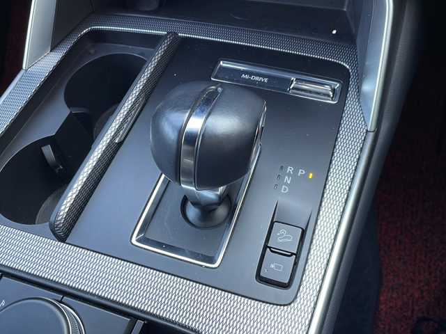 マツダ ＣＸ－６０ XD HV エクスクルーシブスポーツ 鳥取県 2022(令4)年 1.4万km ジェットブラックマイカ 4WD/ターボ/スマートブレーキサポート/誤発進抑制制御/車線逸脱警報システム/降車支援機能付ブラインドスポットモニタリング/レーンキープアシストシステム/緊急時車線維持支援/接近車両検知/レーダークルーズコントロール/クルージングトラフィックサポート/BOSEサウンドシステム/純正12.3型SDナビ/フルセグTV/【Bluetooth/USB/スマホ連携】/360°ビューモニター/ヘッドアップディスプレイ/ワイヤレス充電/AC150W電源/パワーバックドア/レザーシート/D/N席パワーシート/D/N席シートベンチレーション/全席シートヒーター/ステアリングヒーター/オートライト/アダプティブLEDヘッドランプ/デイタイムランニングライト/ヘッドランプウォッシャー/235/50R20インチ純正AW/プッシュスタート/スマートキー/スペアキー/フロアマット