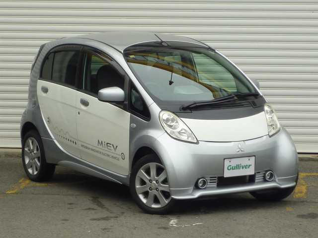 三菱 ｉ ＭｉＥＶ G 和歌山県 2011(平23)年 18.7万km シルバーⅡ 純正ナビ/　CD/DVD/FM/ AM/TV/SD/運転席シートヒーター/オートライト/社外ETC/純正フロアマット/純正15インチアルミホイール/車両接近通報装置/電動格納ミラー/スマートキー/ドアバイザー/取扱説明書/保証書