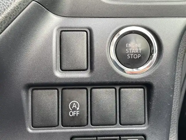 トヨタ ヴォクシー ZS 埼玉県 2014(平26)年 12.5万km ブラック (株)IDOMが運営する【じしゃロン川越店】の自社ローン専用車両になります。/こちらは現金またはオートローンご利用時の価格です。/自社ローンご希望の方は別途その旨お申付け下さい/純正ＳＤナビ/（AM/FM/CD/DVD/BT)/バックカメラ　/フルセグＴＶ　/ＥＴＣ　/フリップダウンモニター　/両側パワースライドドア　/ステアリングスイッチ　/ウインカミラー　/ＬＥＤヘッドライト　/オートライト　/フォグランプ