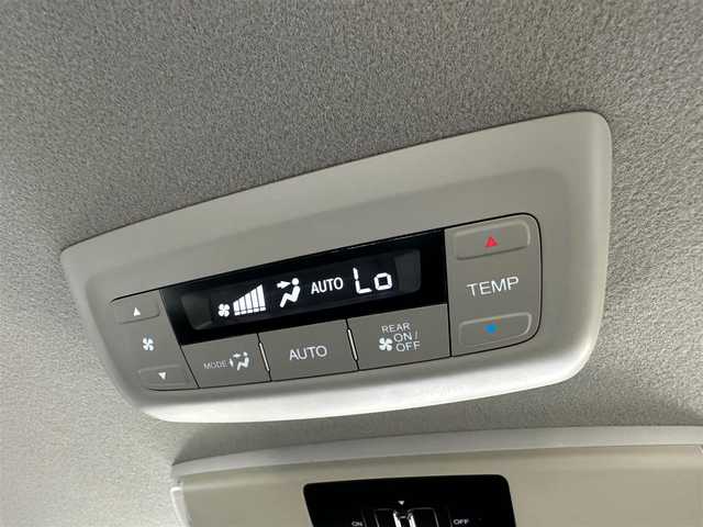ホンダ ステップワゴン スパーダ クールスピリット 茨城県 2015(平27)年 15万km プレミアムスパイスパープルP ワンオーナー/純正SDなび/ 【フルセグ/Bluetooth/CD/DVD/AM/FM】/バックカメラ/ETC/両側パワースライドドア/アダプティブクルーズコントロール/パドルシフト/ハーフレザーシート/前席シートヒーター/純正フリップダウンモニター/純正LEDヘッドライト/フォグライト/オートライト/純正エンジンスターター/純正17インチアルミホイール/取扱説明書/新車時保証書/スペアキー×1