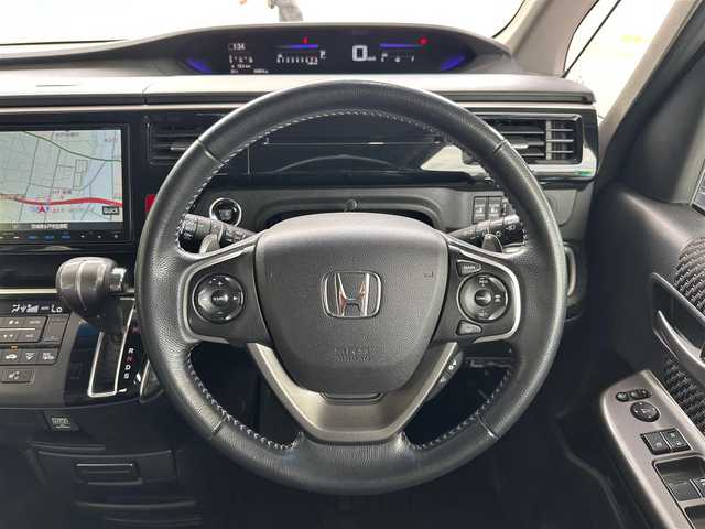 ホンダ ステップワゴン スパーダ クールスピリット 茨城県 2015(平27)年 15万km プレミアムスパイスパープルP ワンオーナー/純正SDなび/ 【フルセグ/Bluetooth/CD/DVD/AM/FM】/バックカメラ/ETC/両側パワースライドドア/アダプティブクルーズコントロール/パドルシフト/ハーフレザーシート/前席シートヒーター/純正フリップダウンモニター/純正LEDヘッドライト/フォグライト/オートライト/純正エンジンスターター/純正17インチアルミホイール/取扱説明書/新車時保証書/スペアキー×1