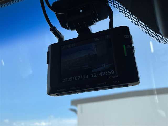 レクサス ＮＸ 300h Fスポーツ 東京都 2018(平30)年 4万km 黒 純正ナビ/バックカメラ/レザーシート/ETC2.0/BSM/プリクラッシュセーフティ/純正18インチアルミホイール/レーダークルーズコントロール/フルセグTV/LEDヘッドライト/シートヒーター/シートエアコン/プッシュスタート