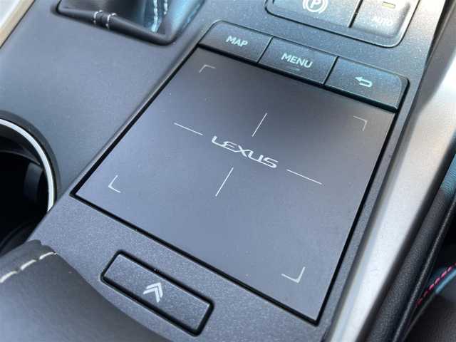 レクサス ＮＸ 300h Fスポーツ 東京都 2018(平30)年 4万km 黒 純正ナビ/バックカメラ/レザーシート/ETC2.0/BSM/プリクラッシュセーフティ/純正18インチアルミホイール/レーダークルーズコントロール/フルセグTV/LEDヘッドライト/シートヒーター/シートエアコン/プッシュスタート