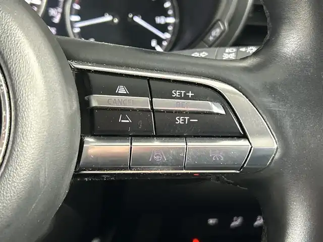 マツダ ＣＸ－３０ 20S 100周年特別記念車 神奈川県 2021(令3)年 3.3万km スノーフレイクホワイトパールマイカ i-ACTIVSENSE/純正ナビ/・BT/フルセグTV/CD/DVD/USB/HDMI/360°ビューモニター/赤革レザーシート/パワーシート(D/N)/メモリシート(D)/シートヒーター(D/N)/ヘッドアップディスプレイ/前後ドライブレコーダー/ETC/革巻きステアリング/ステアリングスイッチ/Autoライト/パドルシフト/ステアリングヒーター/電動サイドブレーキ/オートブレーキホールド/SPORTモード/アイドリングストップ機能/コーナーセンサー/スマートキー/プッシュスタートボタン/LEDヘッドライト/フォグランプ/電動格納ミラー/ウィンカーミラー/純正フロアマット/純正18インチアルミホイール