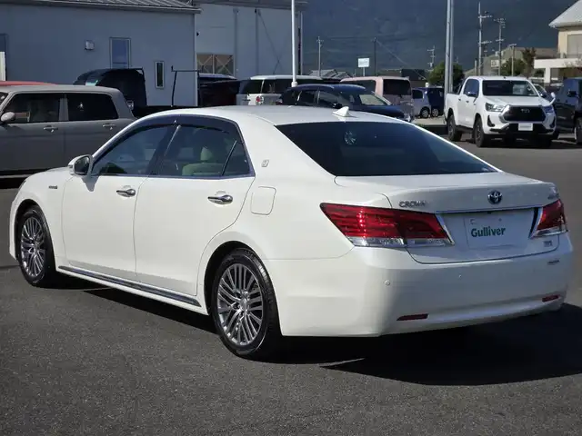 トヨタ クラウン マジェスタ Fバージョン 鹿児島県 2014(平26)年 4.8万km ホワイトパールクリスタルシャイン ムーンルーフ　/レーダークルーズコントロール　/ウッドコンビハンドル　/ビルトインＥＴＣ　/全席シートヒーター　/全席パワーシート　/Ｄ＋Ｎ席シートベンチレーション　/ステアリングヒーター　/レザーシート/ＭＴモード付きＡＴ/純正ＨＤＤナビ/Bluetoothオーディオ/フルセグテレビ/純正アルミホイール(17インチ)/プッシュスタート/スマートキー/エアバッグ(W+サイド)/カーテンエアバッグ