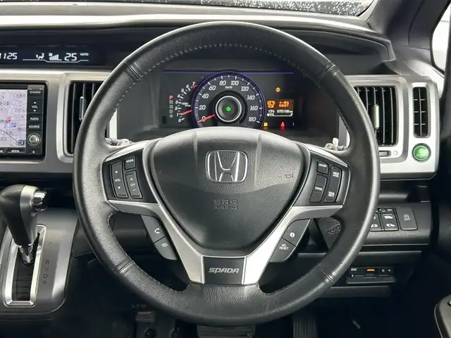 ホンダ ステップワゴン スパーダ Z インターナビセレ 茨城県 2012(平24)年 7.3万km ホワイトオーキッドパール 純正ナビ/(FM/AM/CD/DVD/フルセグ)/フリップダウンモニター/バックカメラ/ドライブレコーダー(前方)/ETC/クルーズコントロール/両側パワースライドドア/社外アルミホイール(PASSAGE)/パドルシフト/パワーステアリング/横滑り防止装置/オートライト/スペアキー