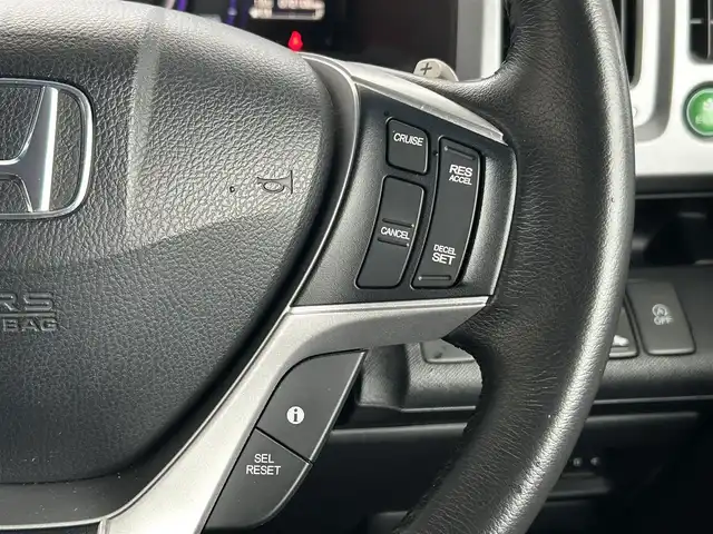 ホンダ ステップワゴン スパーダ Z インターナビセレ 茨城県 2012(平24)年 7.3万km ホワイトオーキッドパール 純正ナビ/(FM/AM/CD/DVD/フルセグ)/フリップダウンモニター/バックカメラ/ドライブレコーダー(前方)/ETC/クルーズコントロール/両側パワースライドドア/社外アルミホイール(PASSAGE)/パドルシフト/パワーステアリング/横滑り防止装置/オートライト/スペアキー